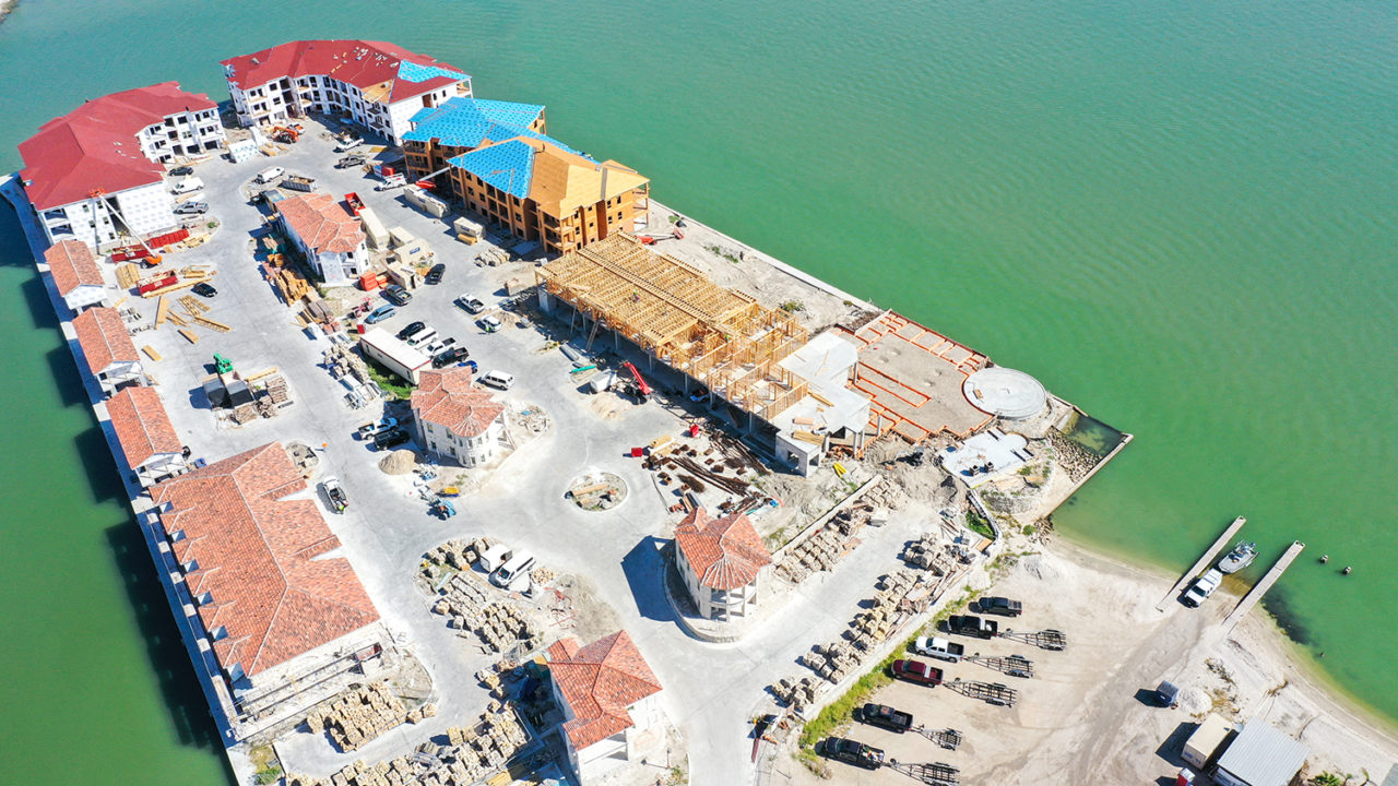 La Vista Apartments Maverick of Texas Construction, Inc.